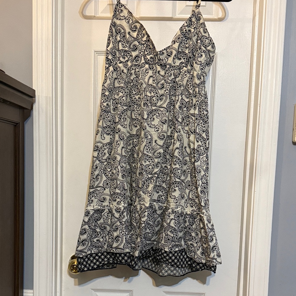 Elegant Black and White Paisley Mini Dress
